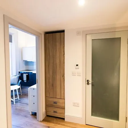 Modern 1 Bedroom Studio In Heart Of Rathmines アパート *