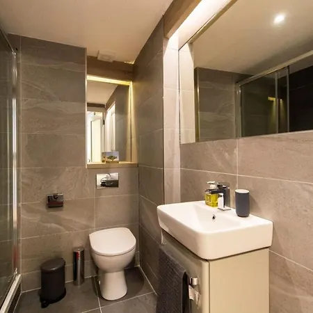 Modern 1 Bedroom Studio In Heart Of Rathmines *