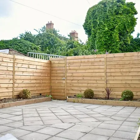 Апартаменты Modern 1 Bedroom Studio In Heart Of Rathmines